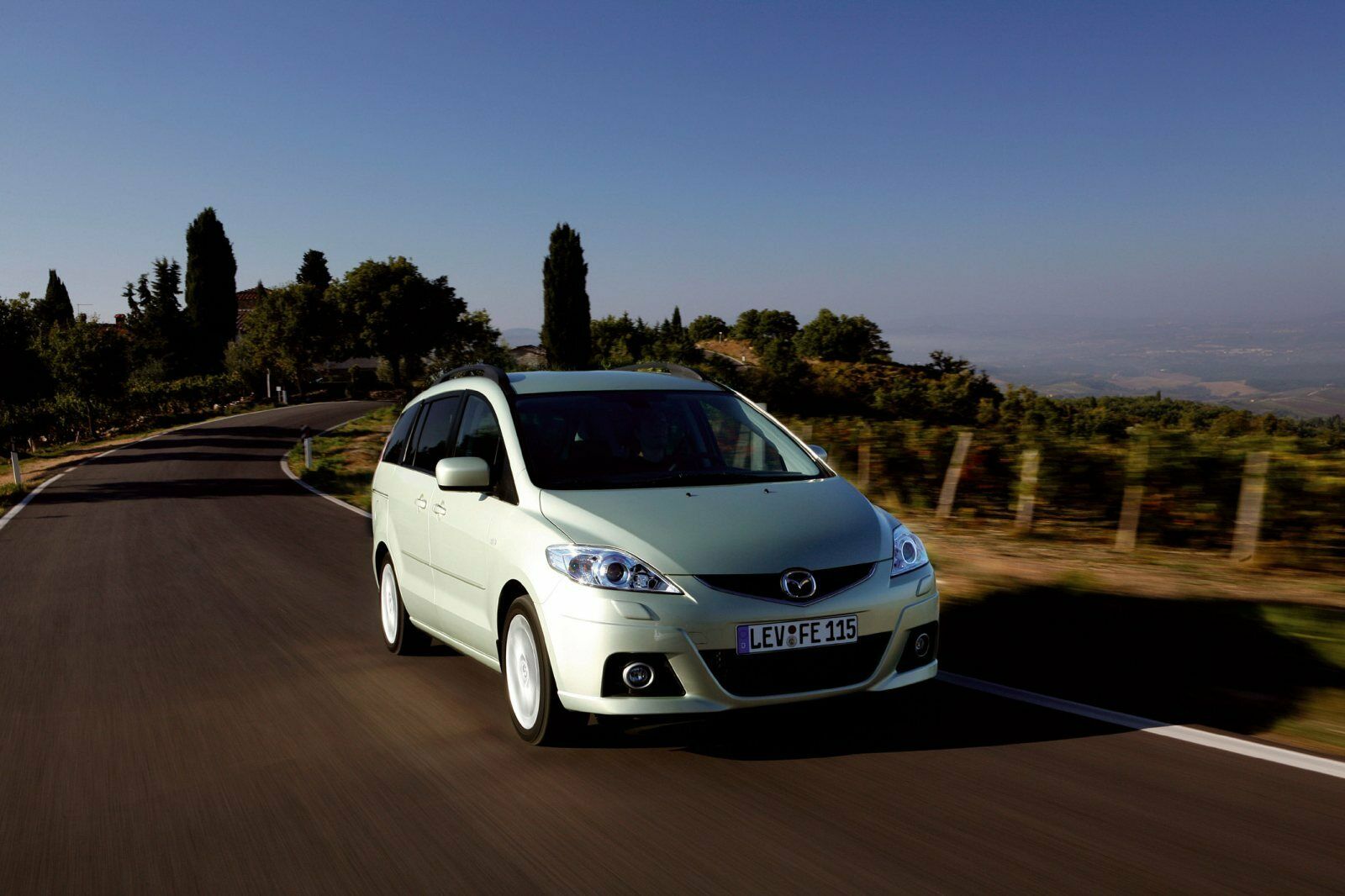 Deutschlandpremiere für den dreitürigen Mazda2 Sport