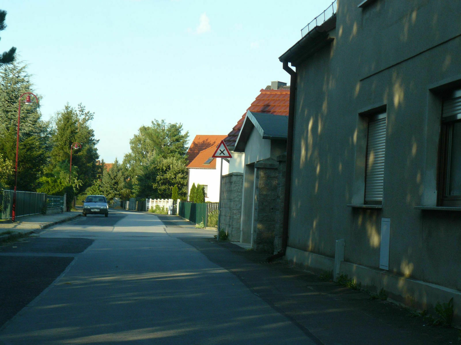 Gilt hier: Rechts vor Links?