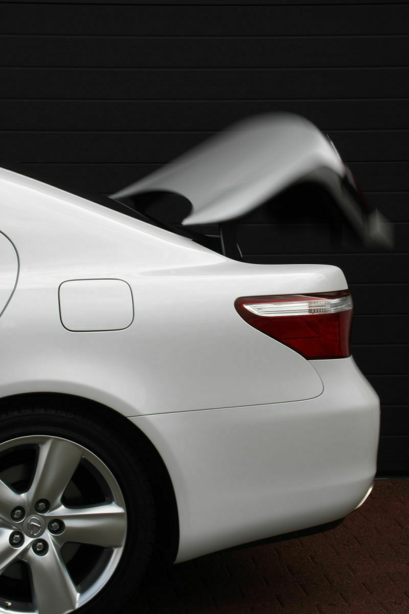 Lexus "Soft Close"-Schließsysteme