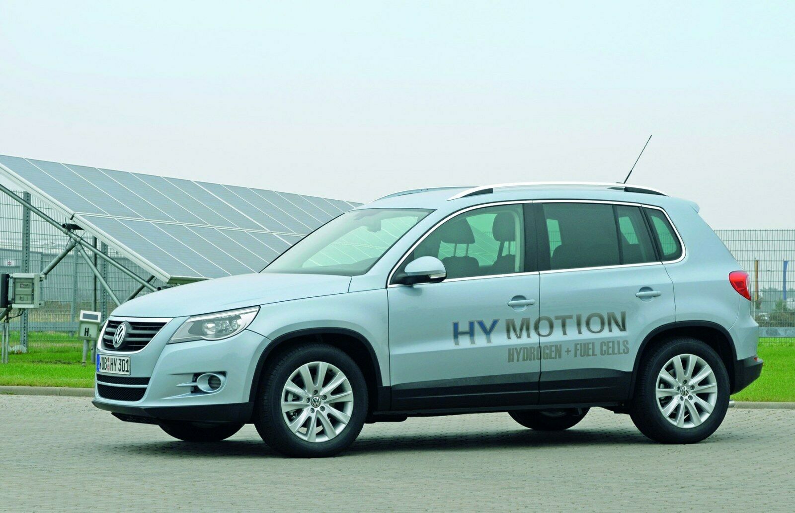 Tiguan HyMotion tankt ab August Druckwasserstoff