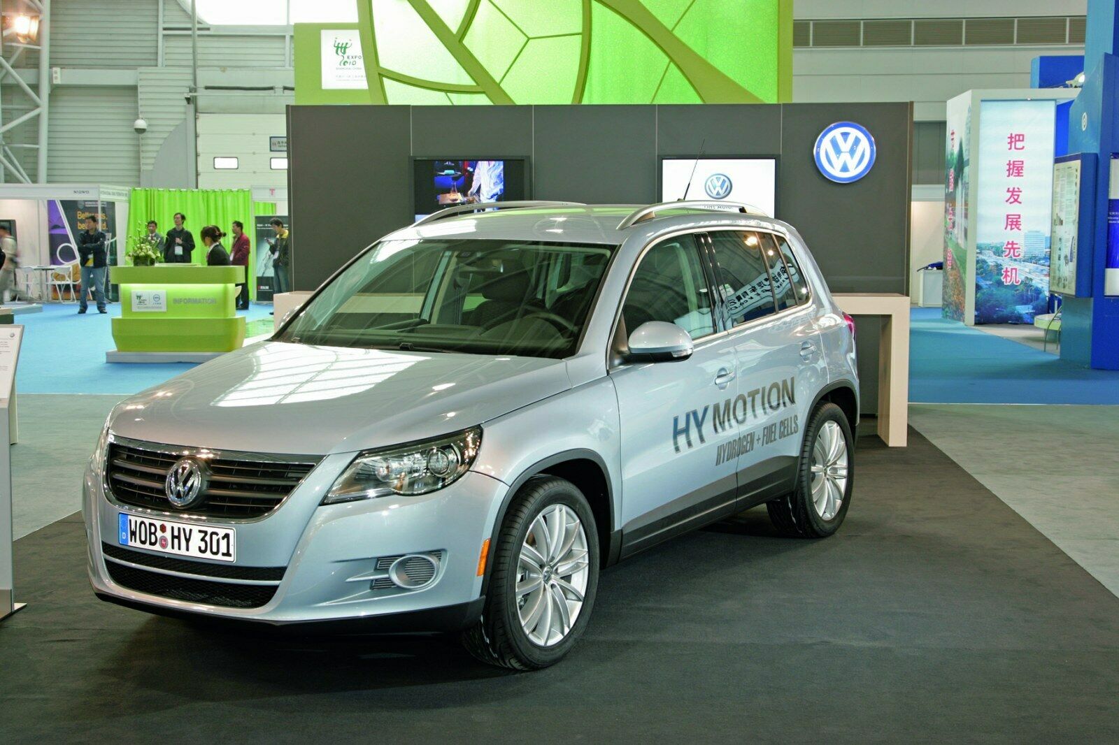 Tiguan HyMotion tankt ab August Druckwasserstoff