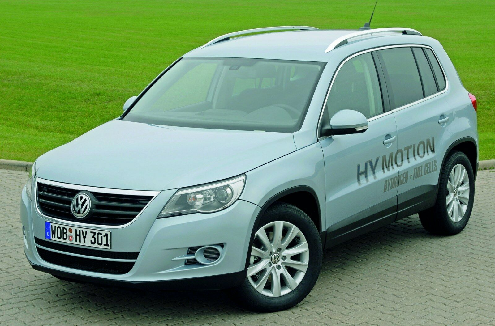 Tiguan HyMotion tankt ab August Druckwasserstoff