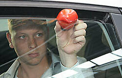 Einklemmschutz an Fensterhebern noch immer nicht Standard