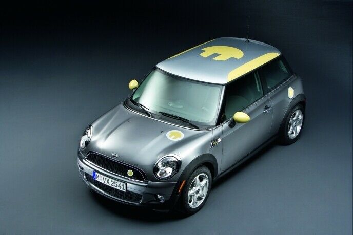 Eine neue Erfahrung - Fahrspaß ohne Emissionen: Der MINI E.