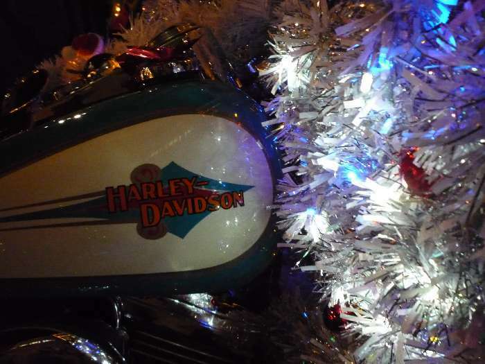 Silent night, Harley night: Die Invasion der Weihnachtsmänner