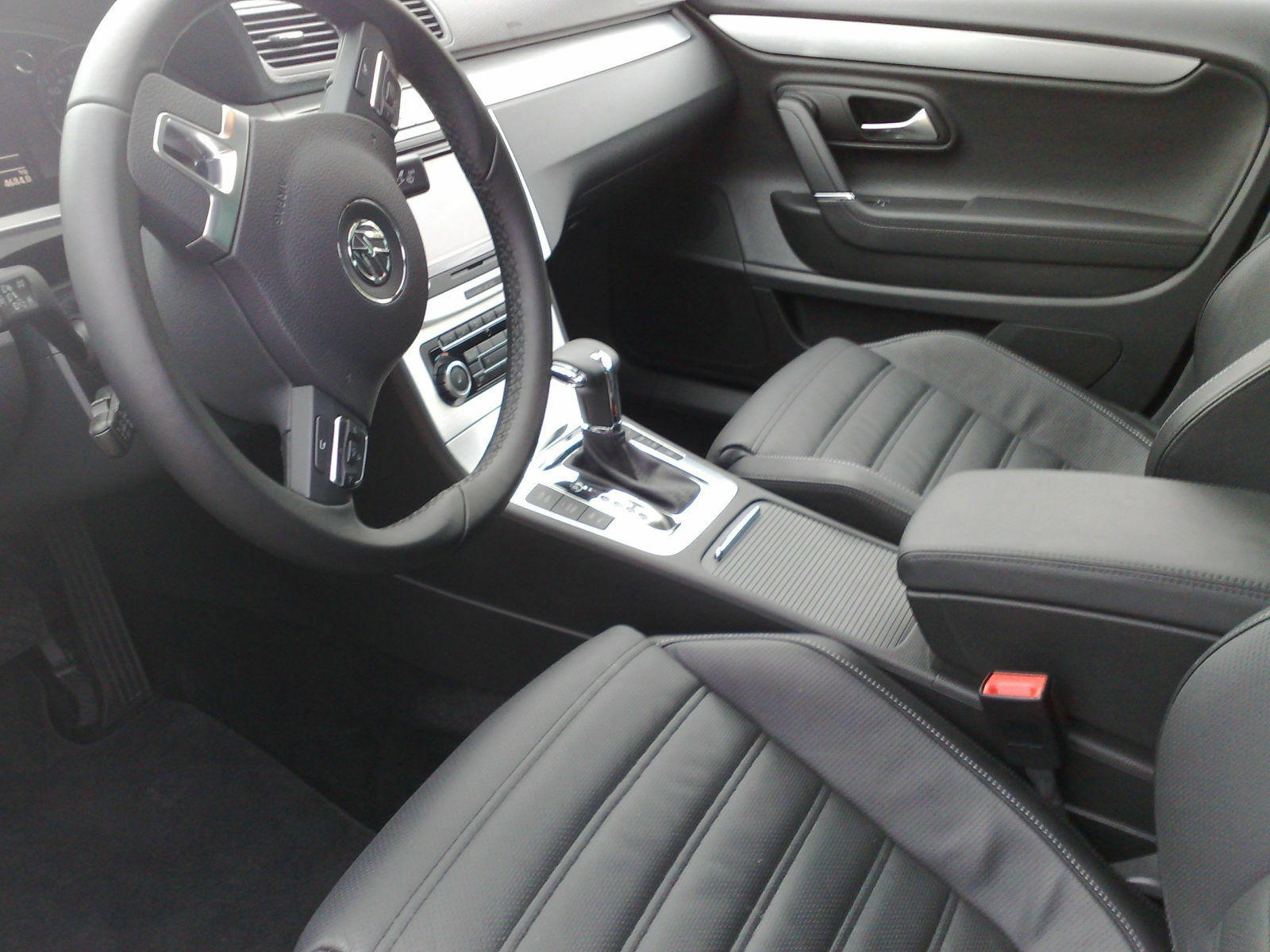 Sau(g)stark: Vergleich von Teppichqualitäten in modernen Autos