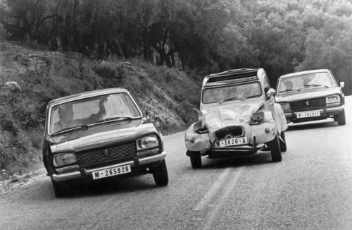 In tödlicher Mission: Claudine und ihre 007-Ente