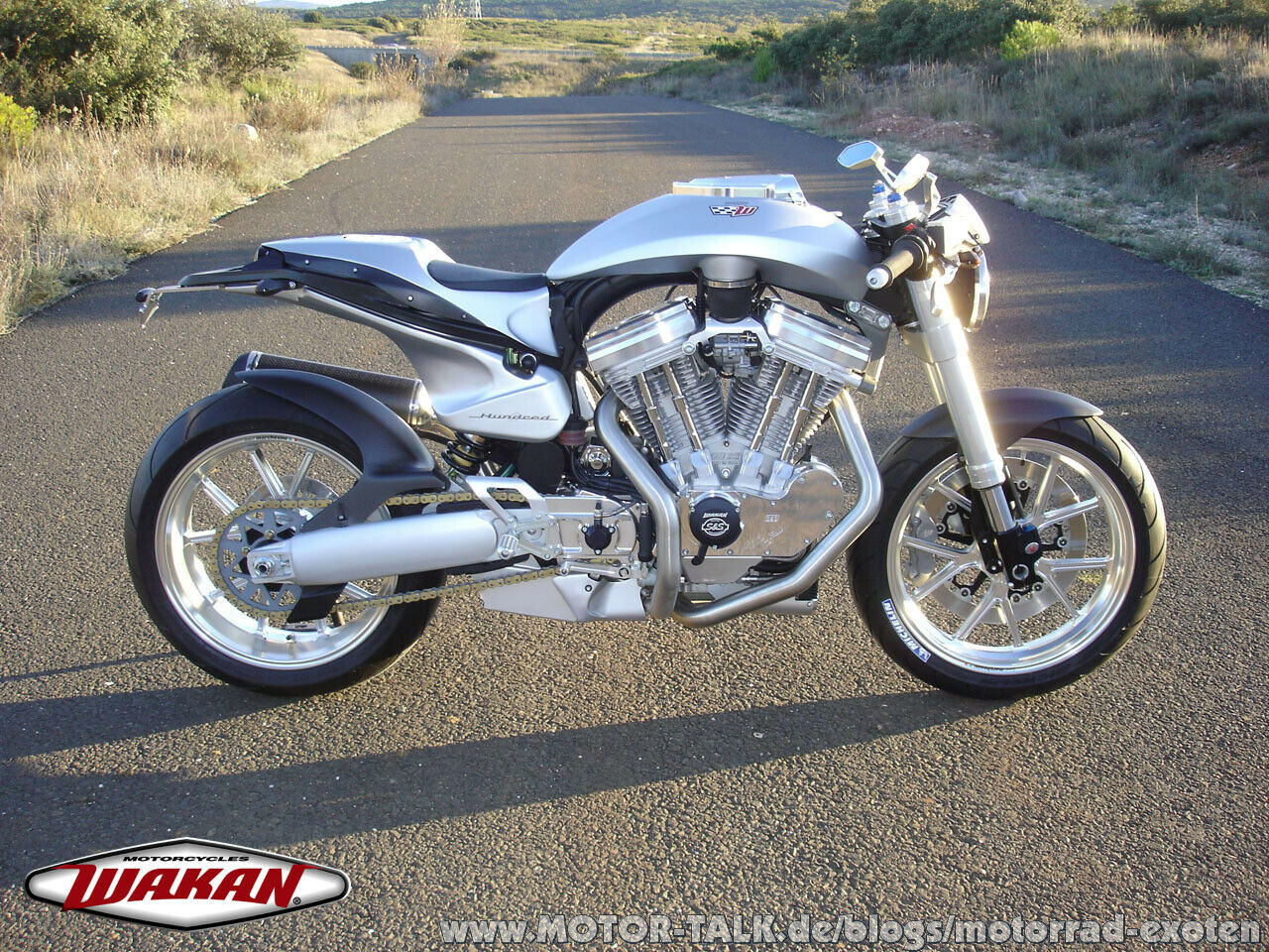 Wakan 1640 - die AC Cobra auf zwei Rädern