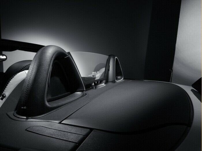 Mercedes-Benz SLK 2LOOK Edition: Kontrastprogramm in Schwarz-Weiß