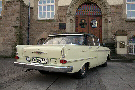 Salut für den Käpt’n - Opel Kapitän PL