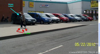 3-beiniges-blaues-leiberl