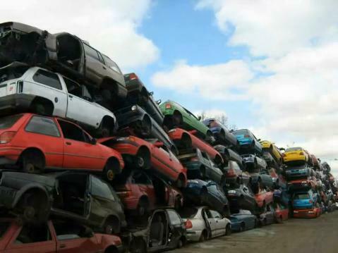 Der Abwrackwahn in bewegten Bildern - Ohman die Autos sind doch noch gut!