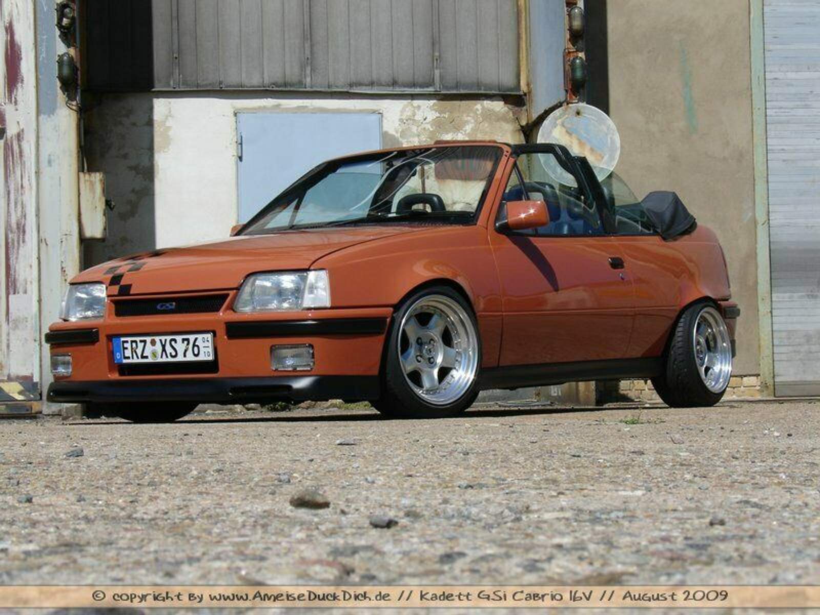 Stilvolle Opel Kadett Cabrio Bild