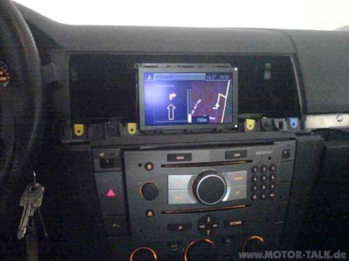 Dvd-90-navi-im-vectra-c-01