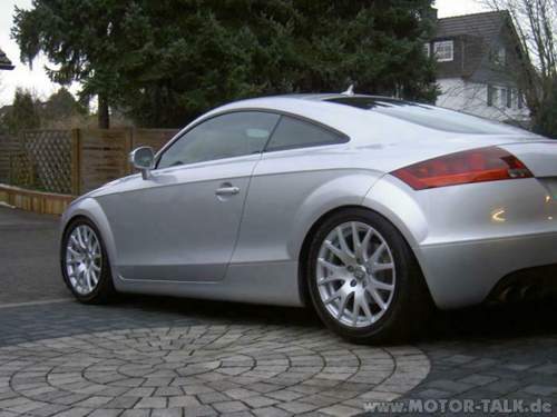 Tt-seite-links-hinten-tiefer