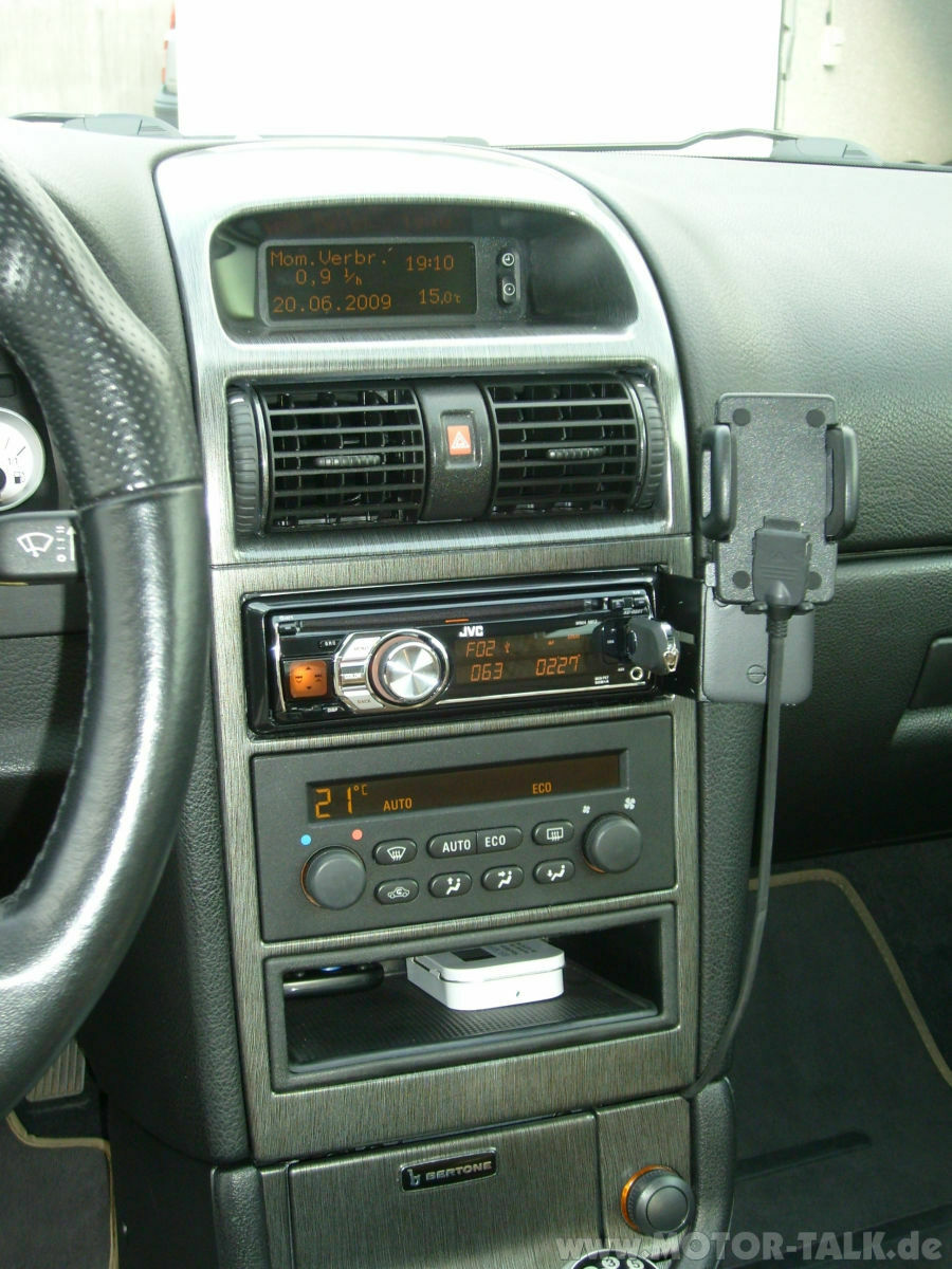 Radioaus- und Radioeinbau beim Astra G