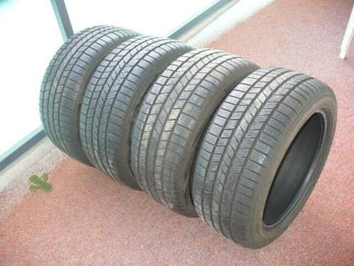 4 Winterreifen Pirelli 245/45 R17 99V : Biete