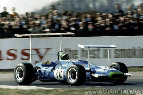 Henri-pescarolo-im-matra-ms7-ford