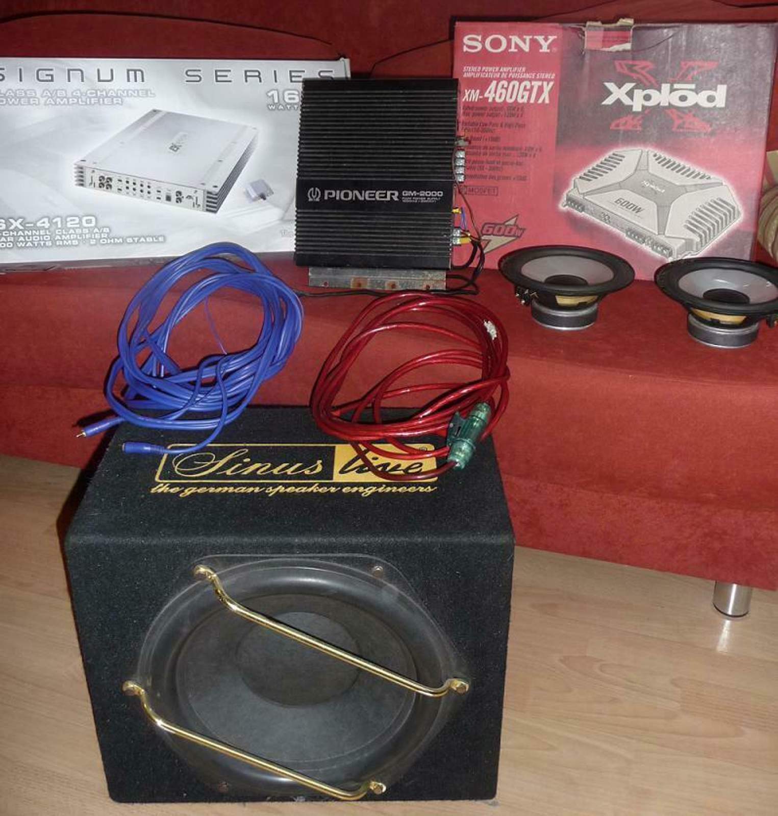 3 x Endstufen bis 1KW, Subwoofer, Adrian Audio Boxen, Cichleitung ...