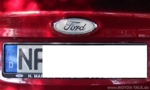 Ford Pflaume hinten weiß