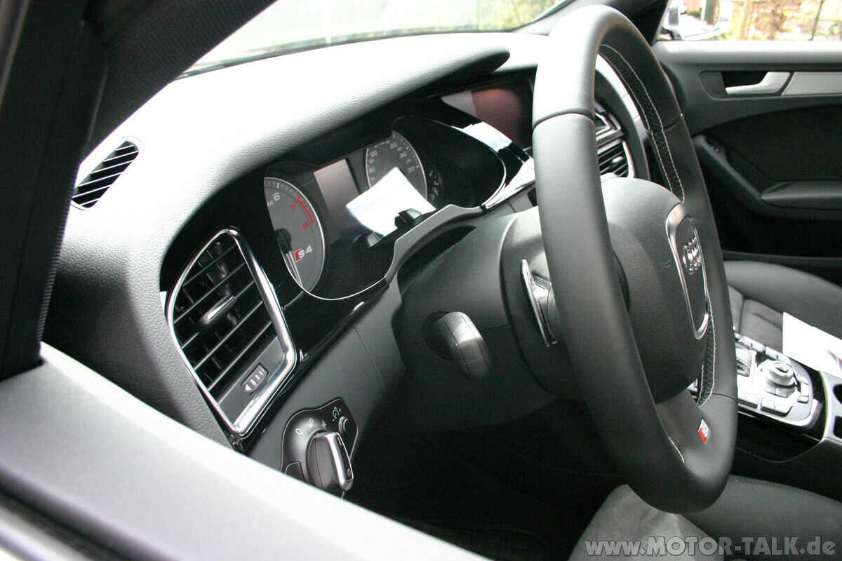 Klavierlack im Audi A4 (8K)