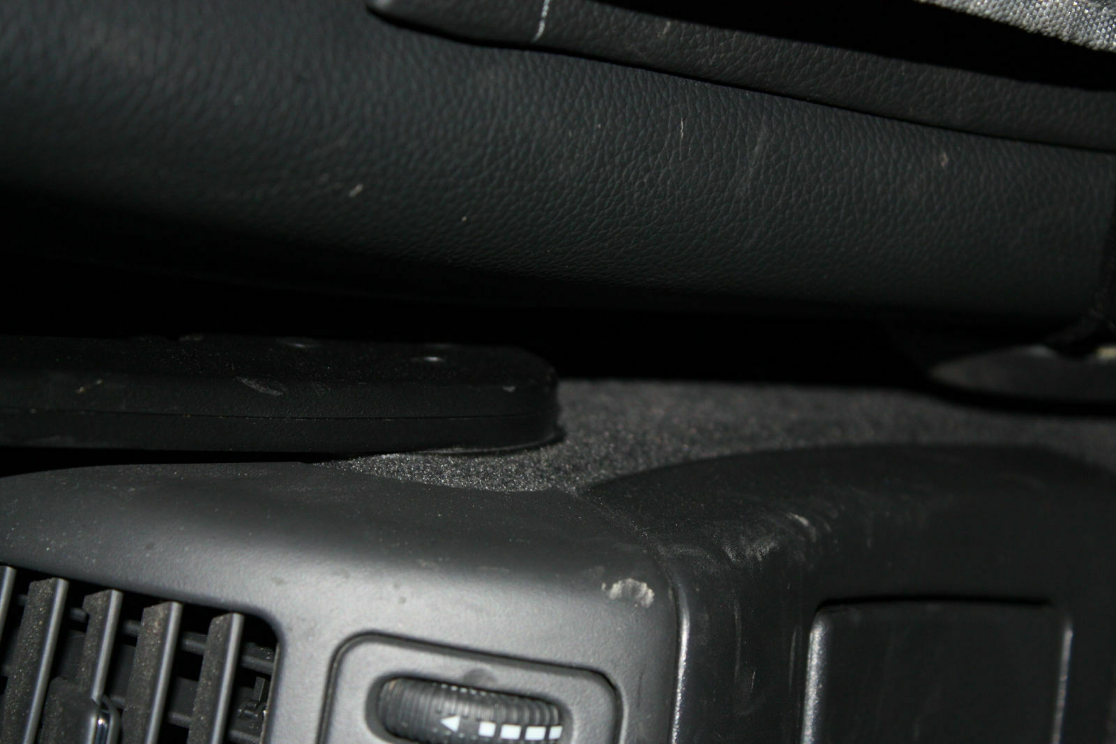 Reisezeit+Kinder=DVD Player im Fond?