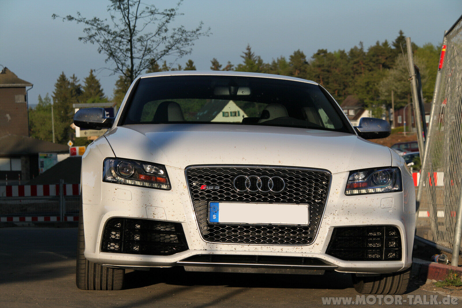 Audi A5 mit orangen Blinkern vorne?