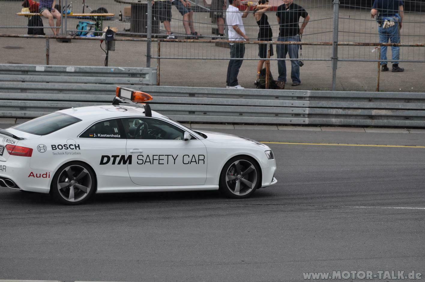 rs5-dtm-safety-car-1