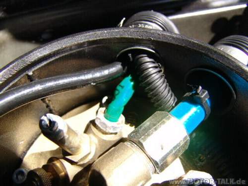 Verdrehte Schlauchleitung