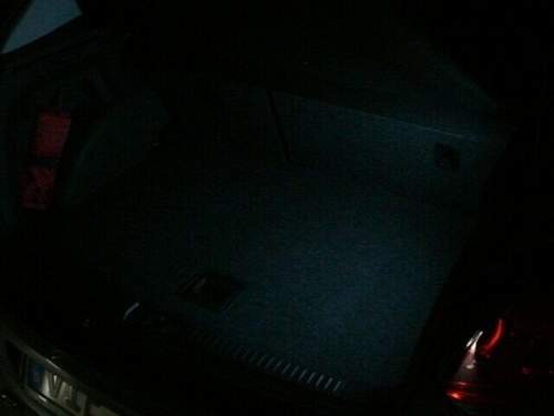 Kofferraumbeleuchtung-003