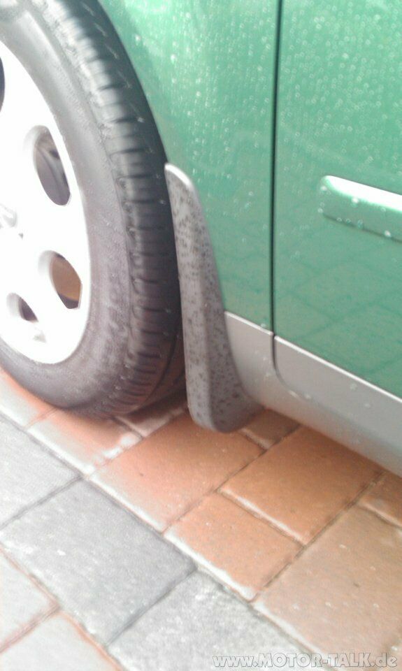 A4 mit Schmutzfängern - gibts so etwas?