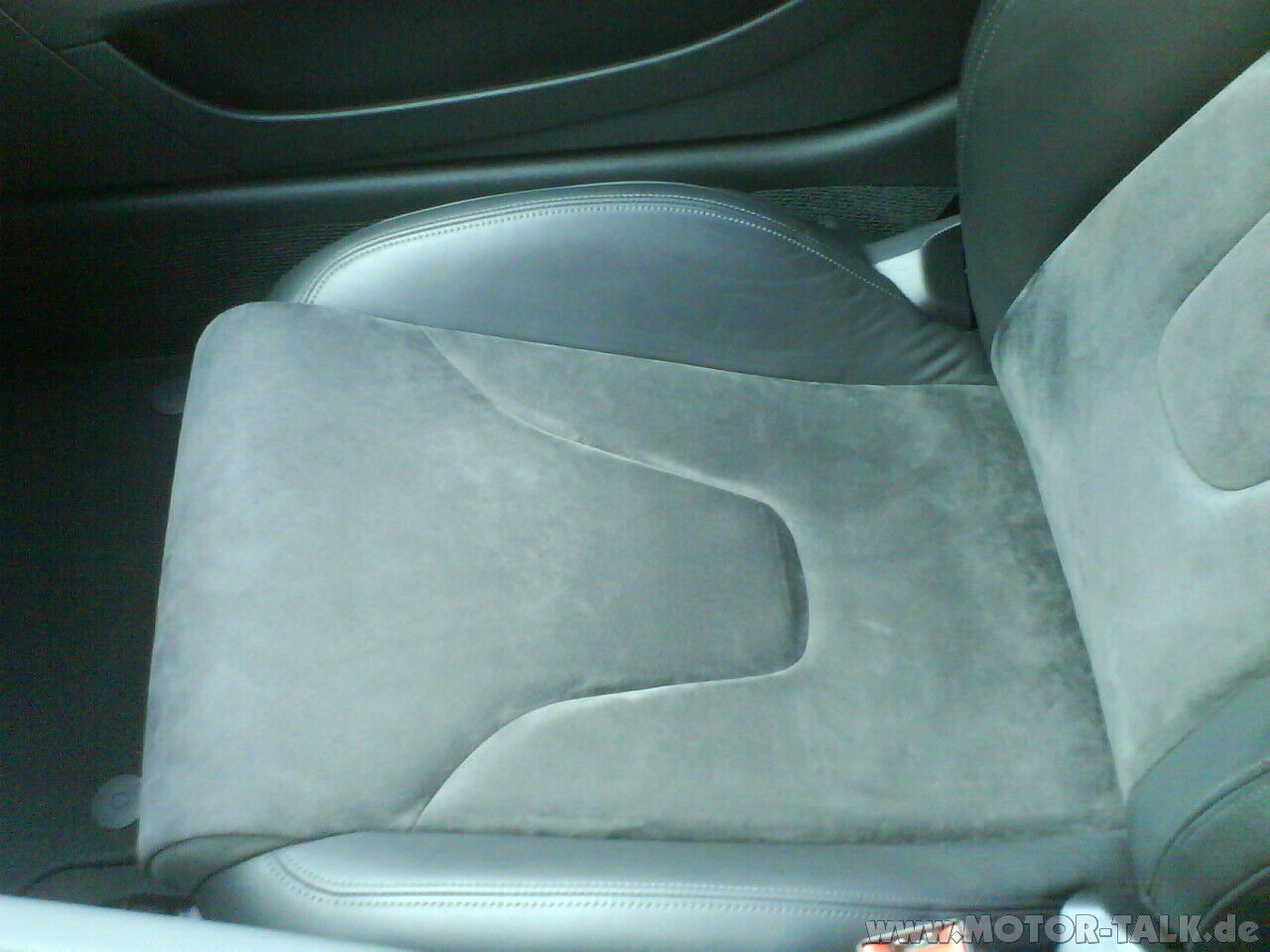 AUDI TT 8J Faltenproblem in den Sitz
