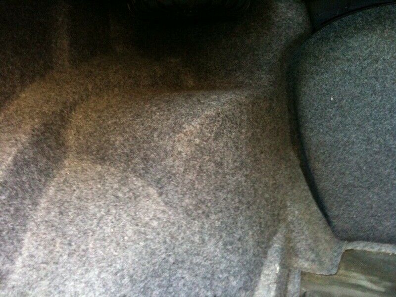 Rückbank nass, starker Wassereintritt