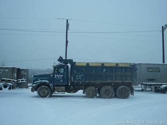 Freightliner-truck-shop