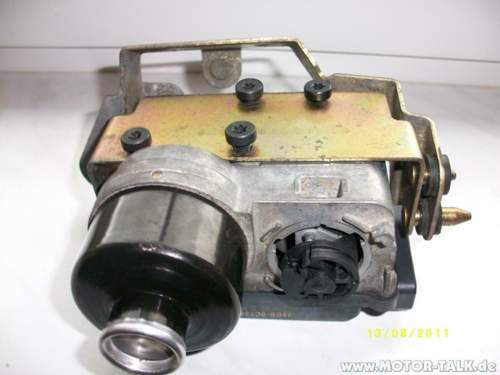 Servo-mit-montierten-haltern-1