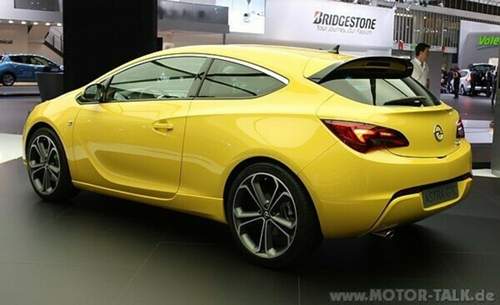 Opel-astra-gtc-gelb-iaa-2011