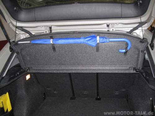 Der Schirm untrm Deckel