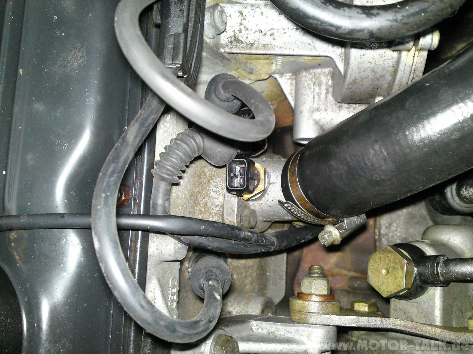 Audi 80 2.3E B4 Motor nimmt ab und zu kein Gas mehr an, bei Vollgas Fehlzündungen