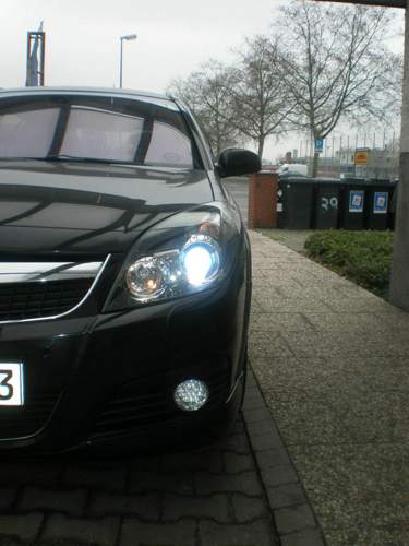 Fahrlicht an ( TFL gedimmt )