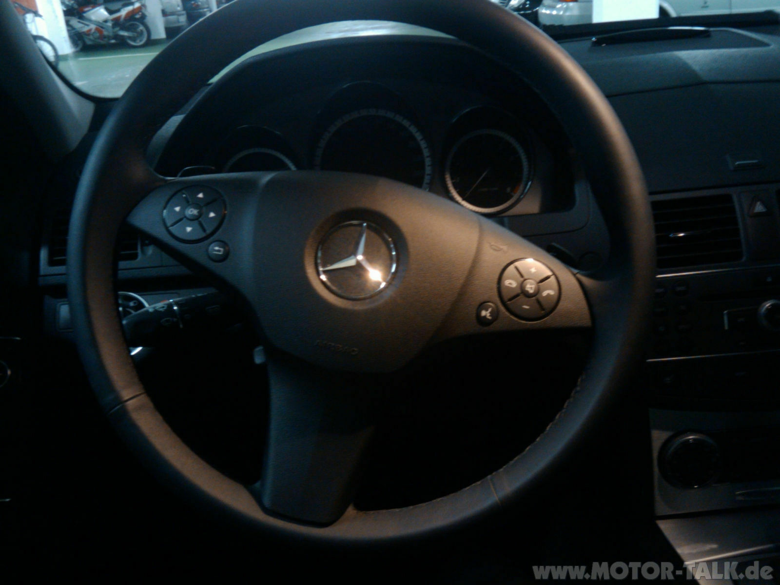 W204 Mercedes Benz C-Class Facelift 2011