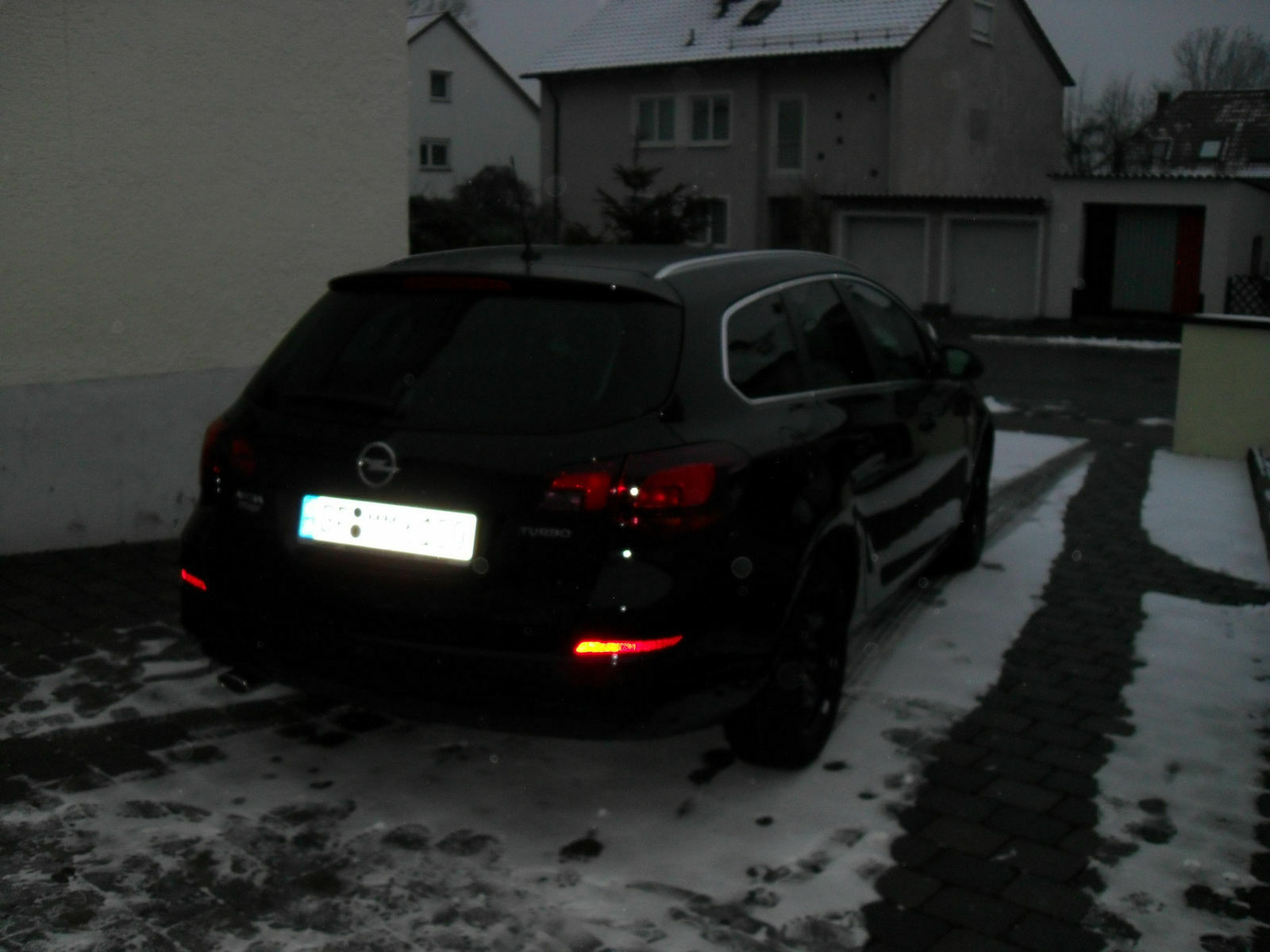 FOH Wartesaal, der Astra J-Bestellthread