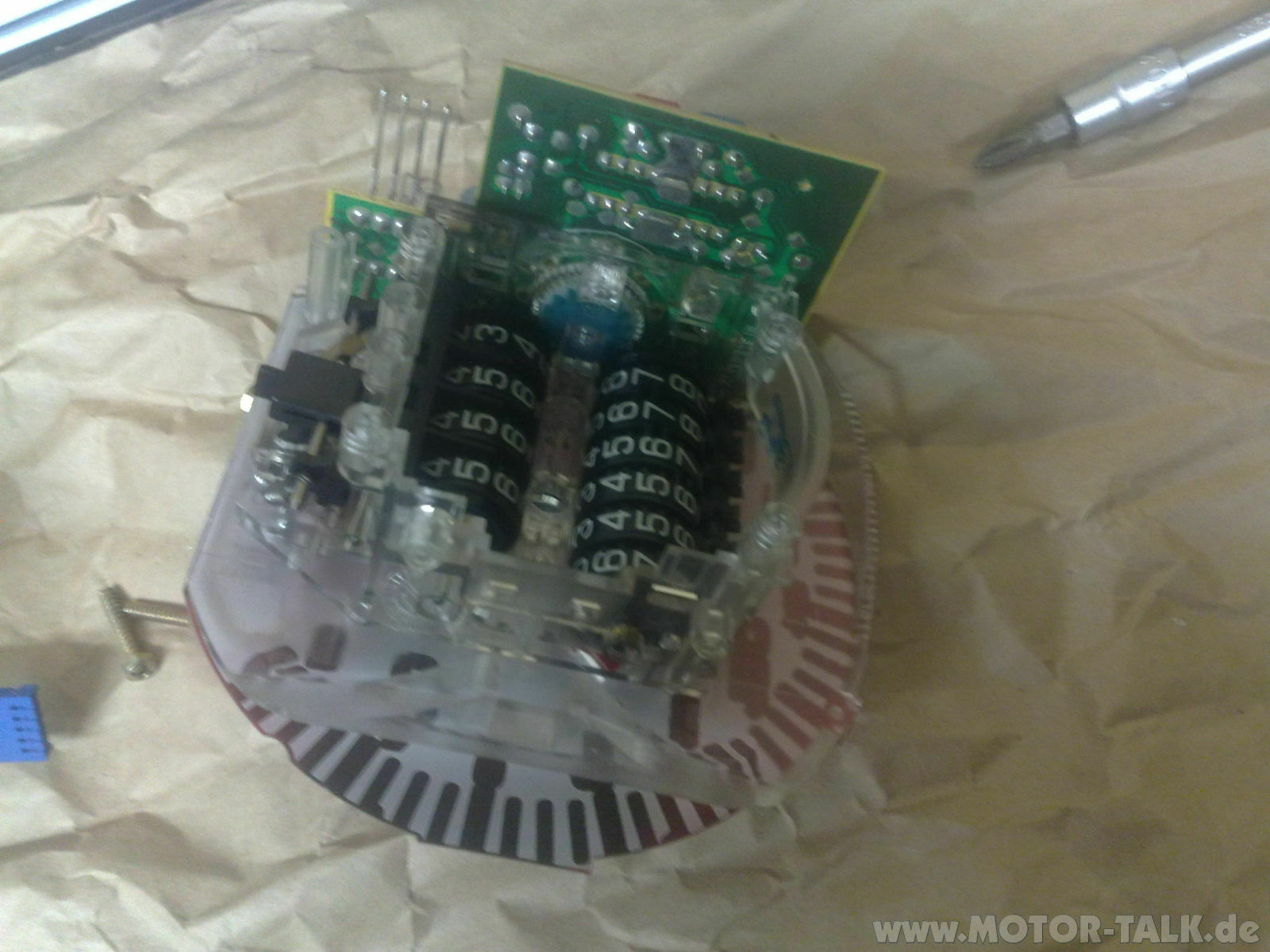 Audi 80 2,8 Tacho steht still