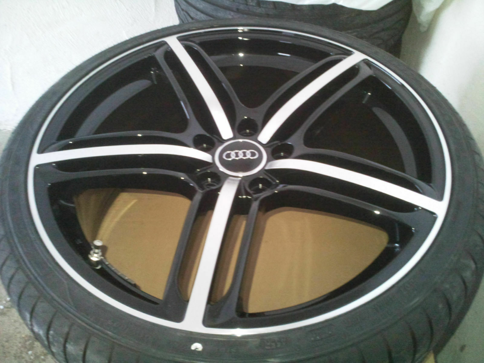 Audi A3 8P SB 19 Zoll Komplettradsatz unter 1300, -?