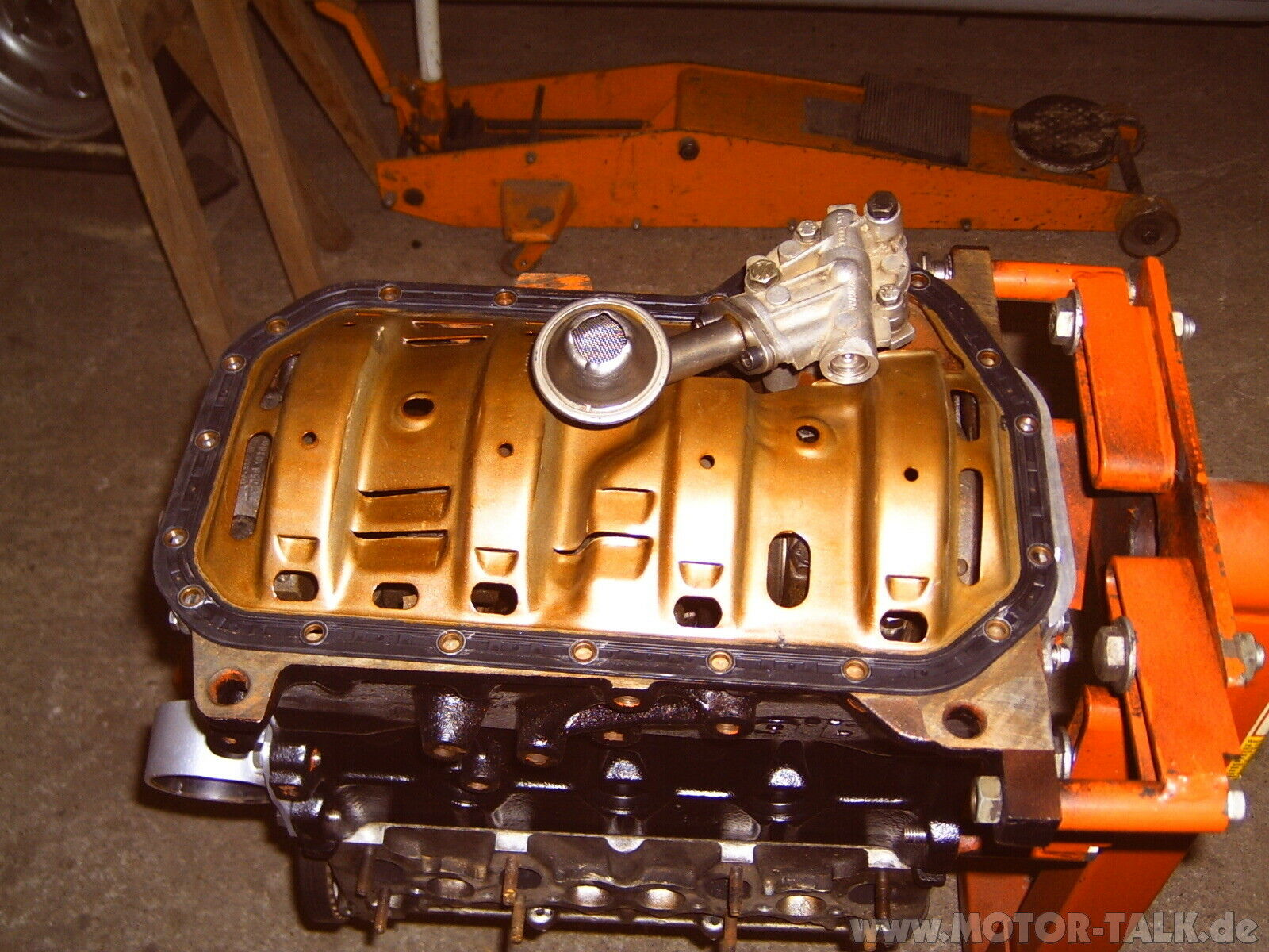 Aufbau eines 1,6 L Golf 1 GTI Rennmotor