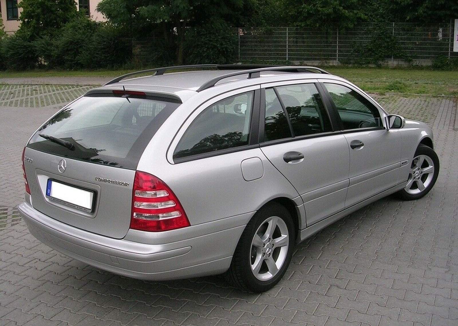 Bild #203784815 : Mercedes-Benz C 200 T zu verkaufen : Biete : #203784815