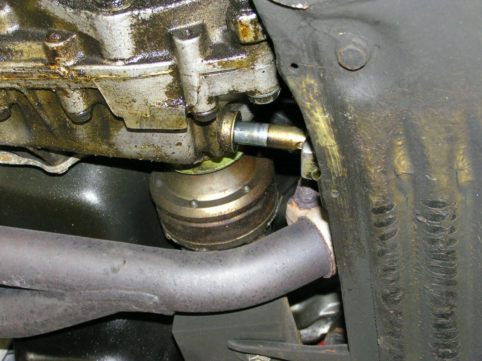 Golf III 1,6l 75 PS ABU Sitzt die Klemmschraube an der Schaltwelle richtig? (Mit Fotos)