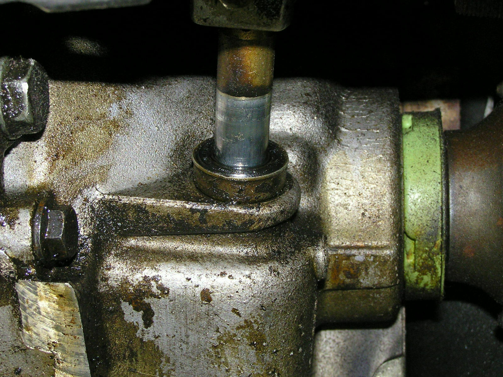 Golf III 1,6l 75 PS ABU Sitzt die Klemmschraube an der Schaltwelle richtig? (Mit Fotos)