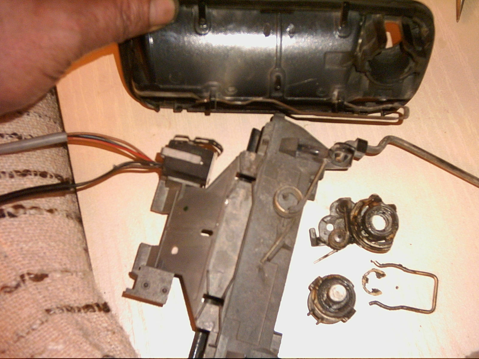 Omega A - Türschloß Fahreseite schließt aber öffnet nicht