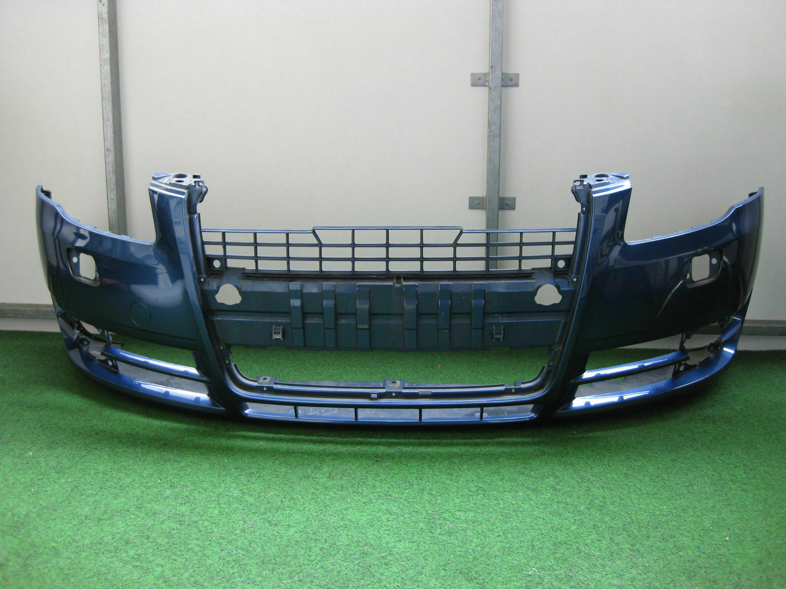 Stoßstange : [V] Audi A4 8E B7 Stoßstange sowie Kühlergrill : Biete ...
