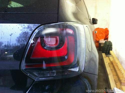 Schwarze-rueckleuchte